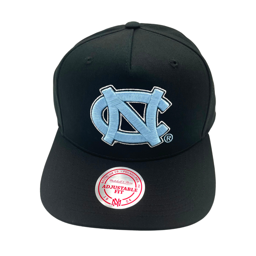North Carolina Tar Heels - Black NCAA Team Colour Logo College Basketball Snapback Cap - Mitchell & Ness