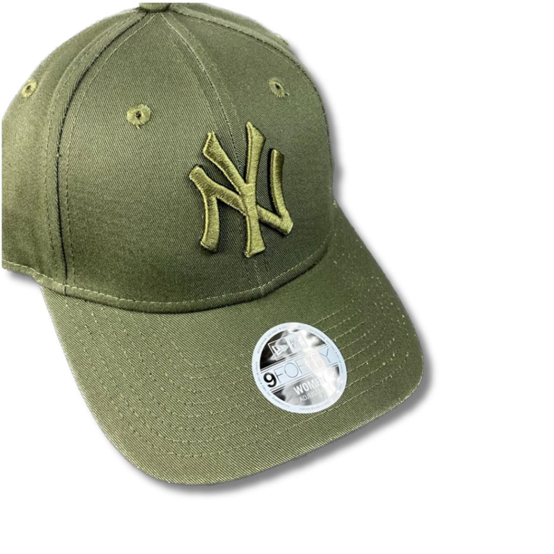 New York Yankees Women's Cap - New Olive Tonal 9Forty MLB Strapback - New Era