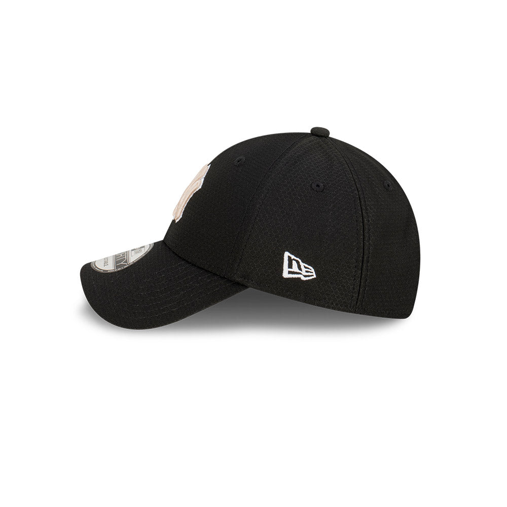 New York Yankees Hat - Black Seasonal Hex Era Stone 9Forty - New Era