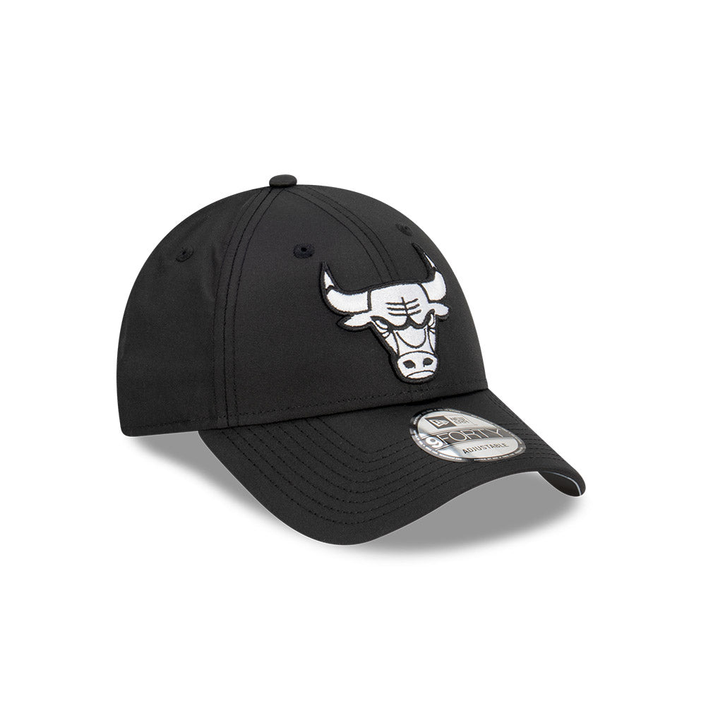 Chicago Bulls Hat - Black NBA Prolite 9Forty Clothstrap - New Era