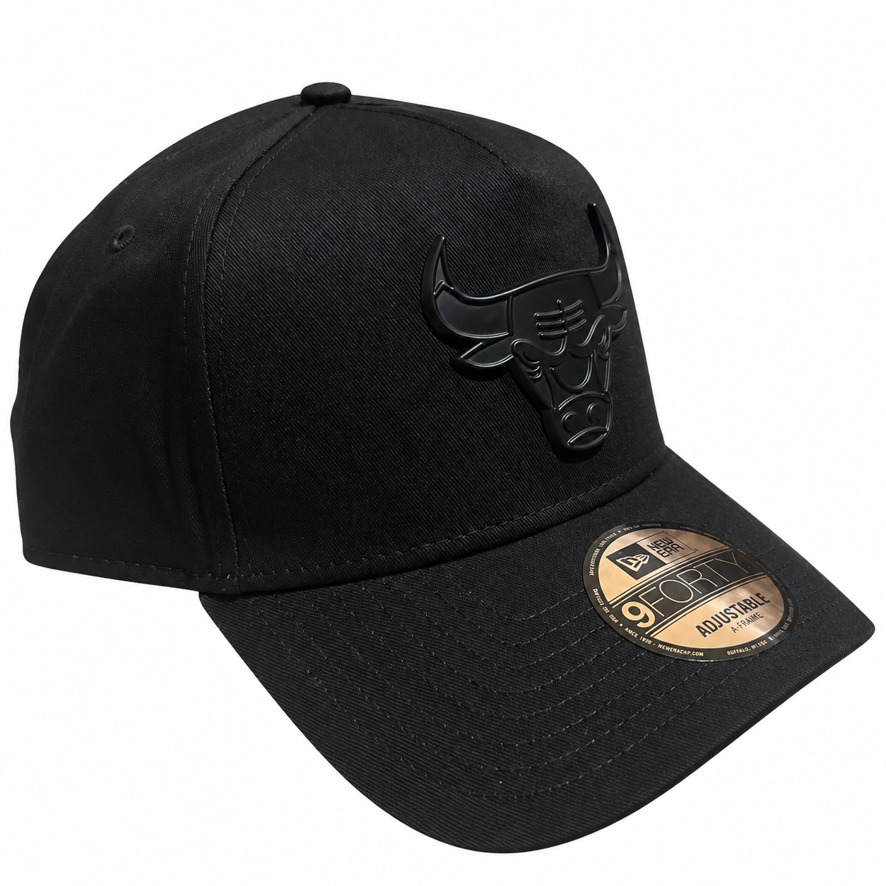 Chicago Bulls Hat - Black on Black Metal Badge Best of Archive 9Forty A-Frame NBA Snapback Cap - New Era