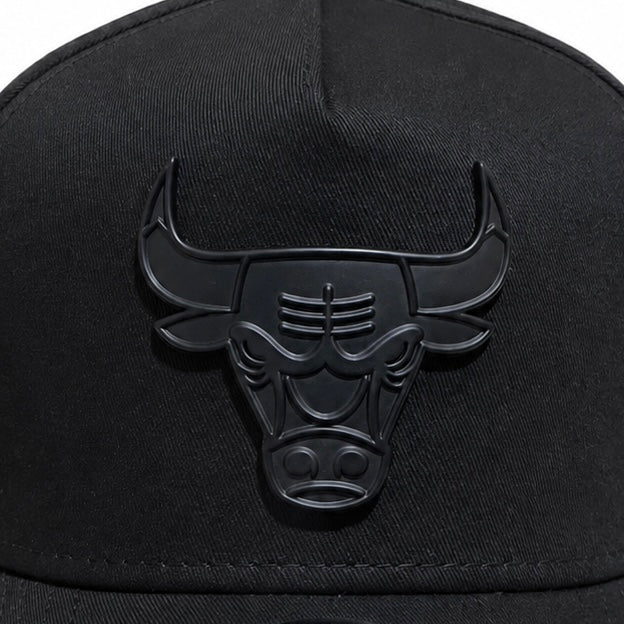 Chicago Bulls Hat - Black on Black Metal Badge Best of Archive 9Forty A-Frame NBA Snapback Cap - New Era