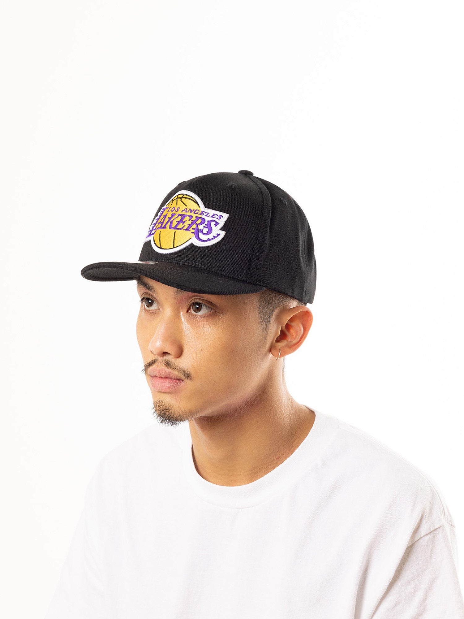 Los Angeles Lakers Hat - Black With Colour Logo Redline Snapback - Mitchell & Ness