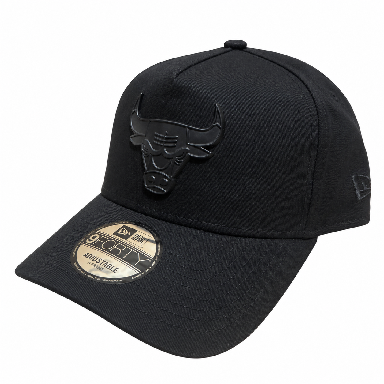 Chicago Bulls Hat - Black on Black Metal Badge Best of Archive 9Forty A-Frame NBA Snapback Cap - New Era