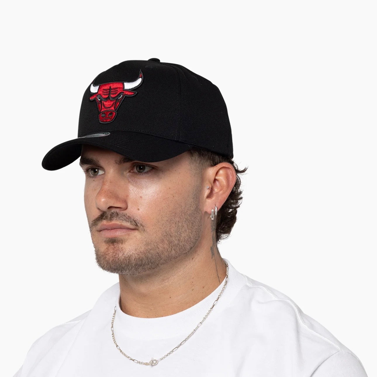 Chicago Bulls Hat - Black Team Colour Logo Snapback Cap - Mitchell & Ness
