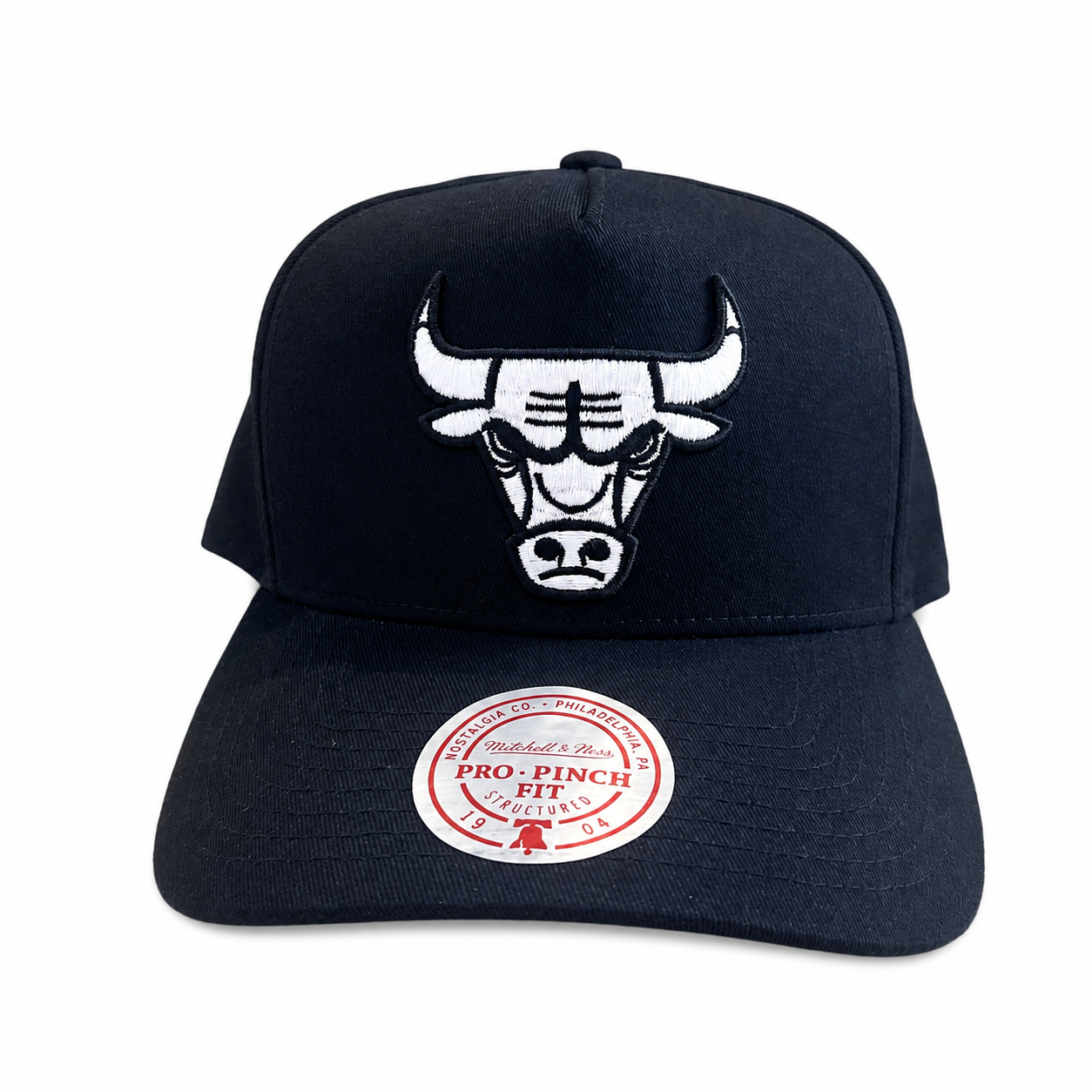 Chicago Bulls Hat - Black and White Pro Pinch NBA Basketball Snapback Cap - Mitchell & Ness
