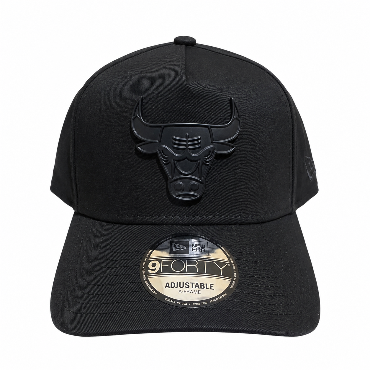 Chicago Bulls Hat - Black on Black Metal Badge Best of Archive 9Forty A-Frame NBA Snapback Cap - New Era