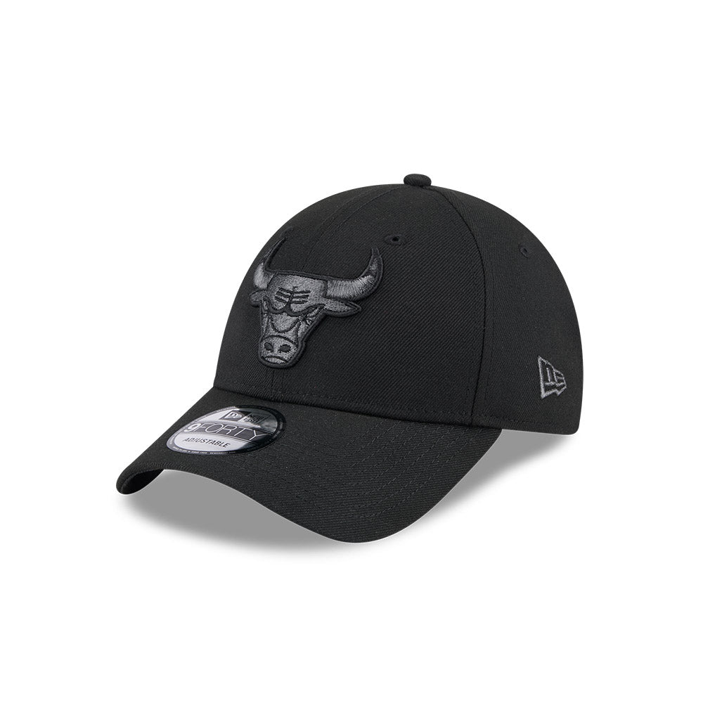 Chicago Bulls Hat - Metallic Black 9Forty NBA Snapback Cap - New Era