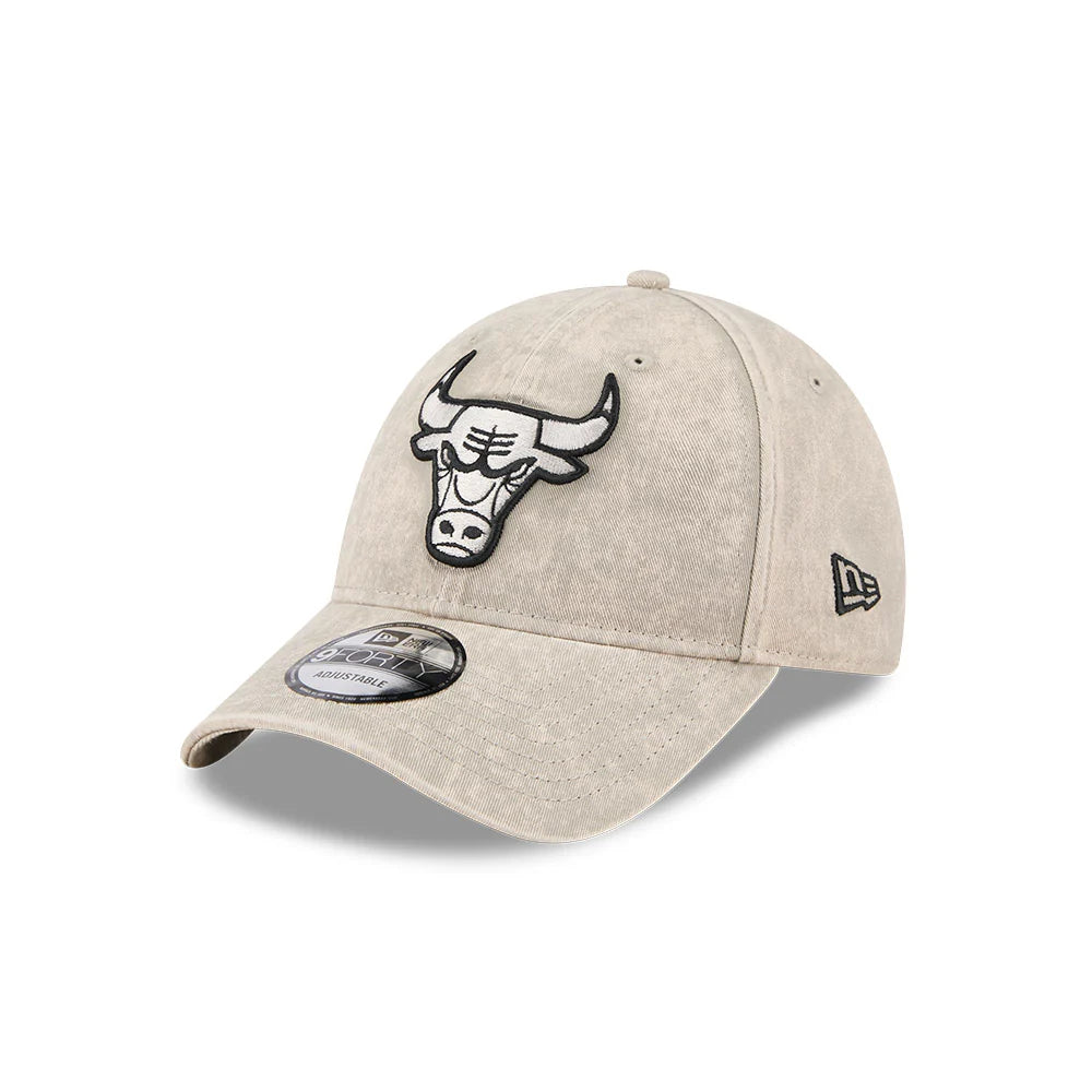 Chicago Bulls Hat - Pebble Black NBA 9Forty Snapback Cap - New Era