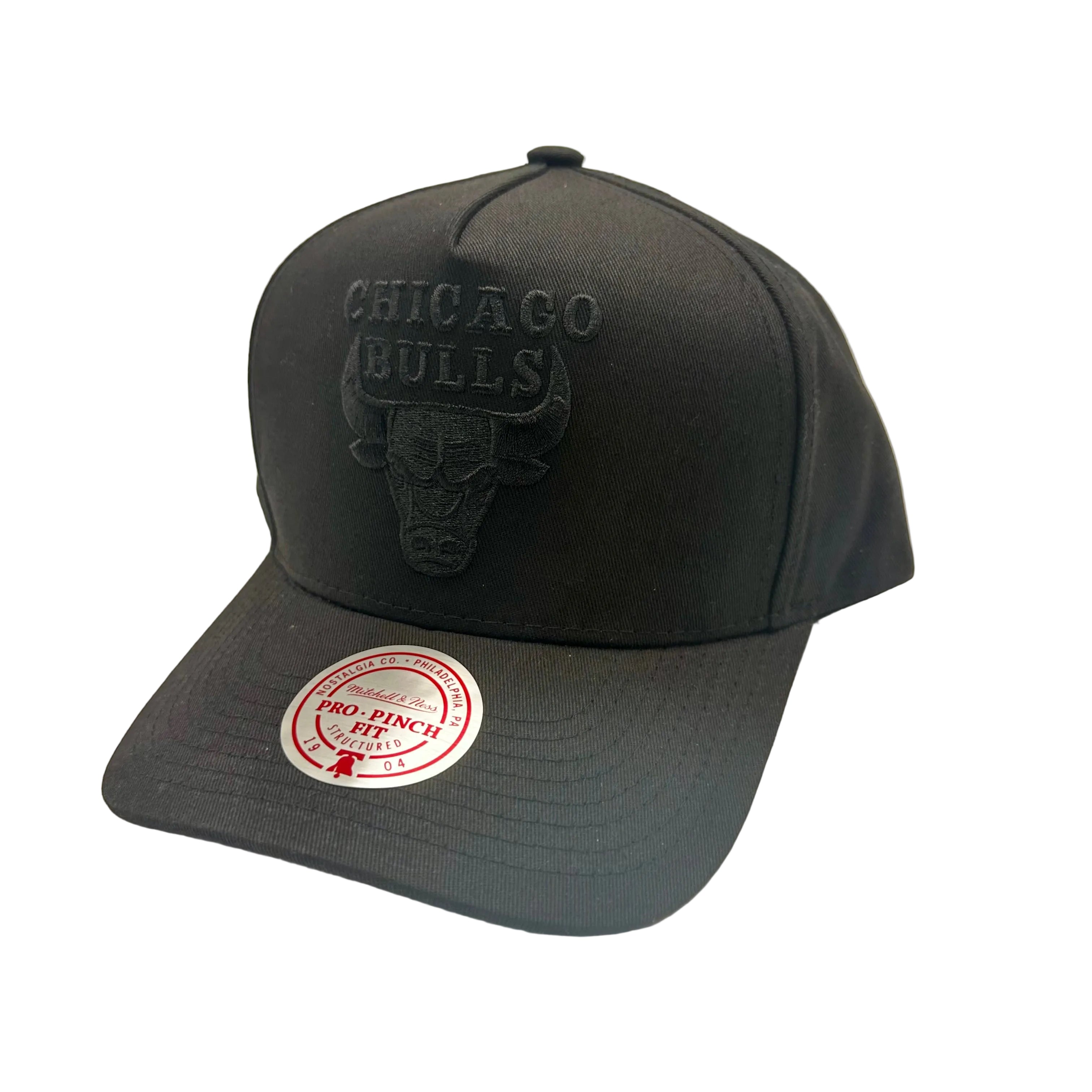 Chicago Bulls Hat - Black on Black EG Pro Pinch NBA Basketball Snapback Cap - Mitchell & Ness