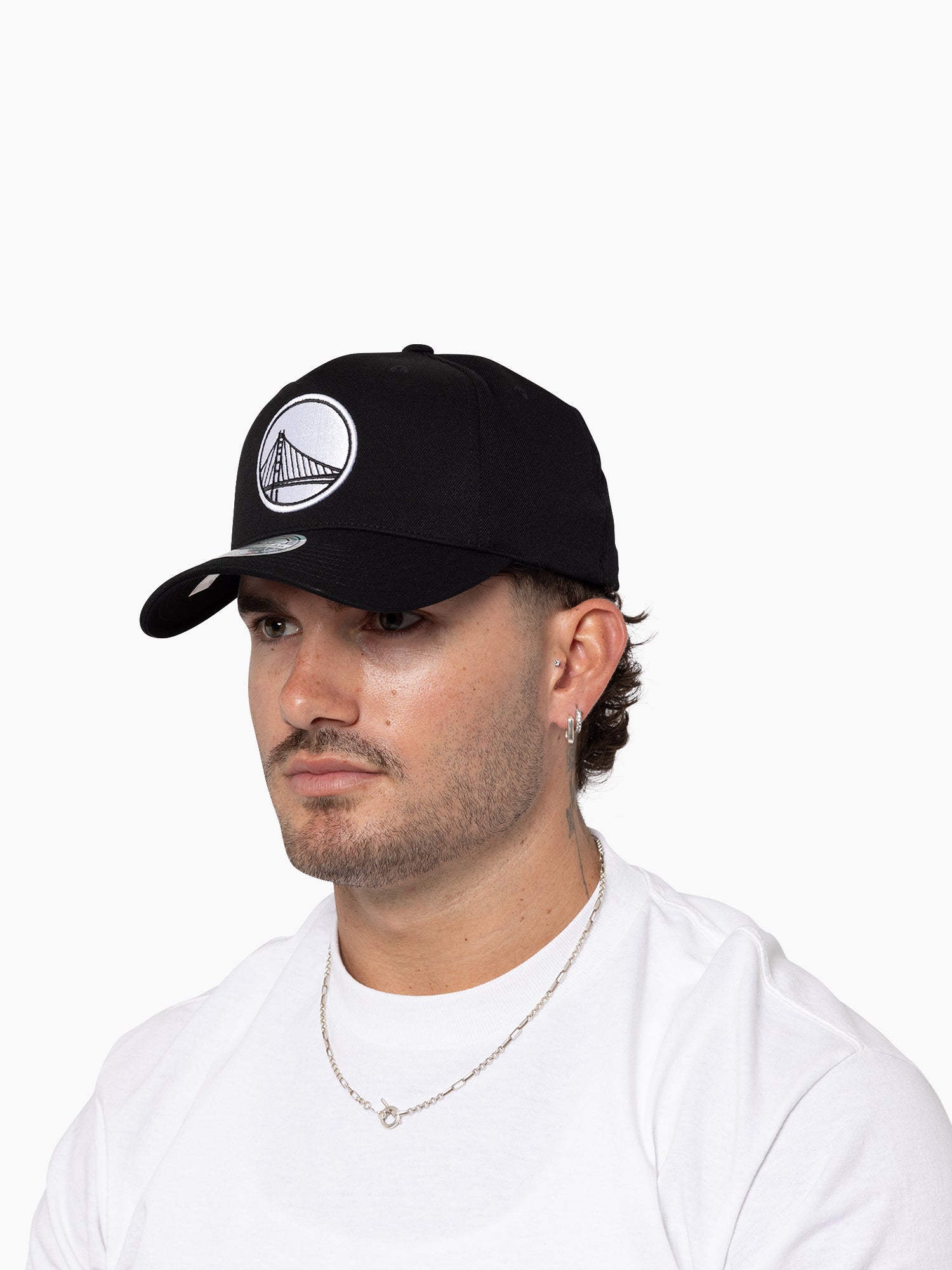 Golden State Warriors Hat - Black And White NBA Basketball Snapback Cap - Mitchell & Ness