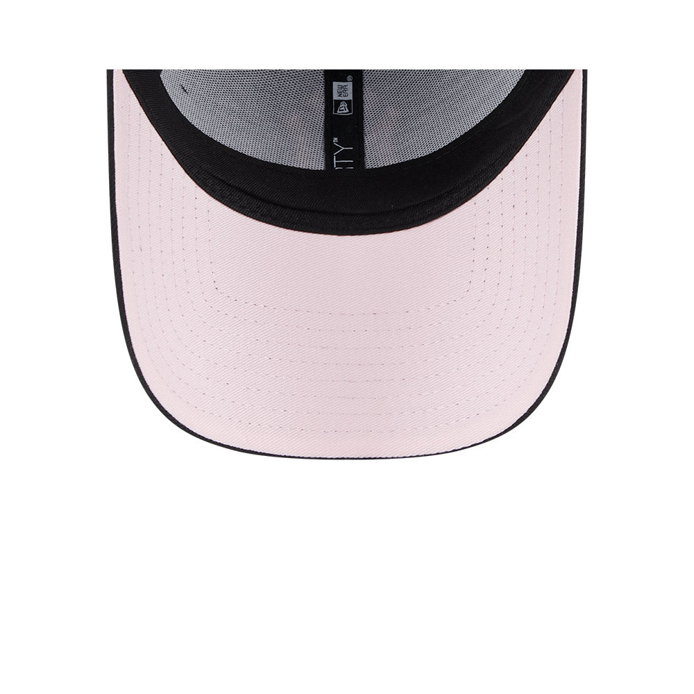 New York Yankees Hat - Seasonal World Series Black Pink MLB 9Forty Strapback Cap - New Era