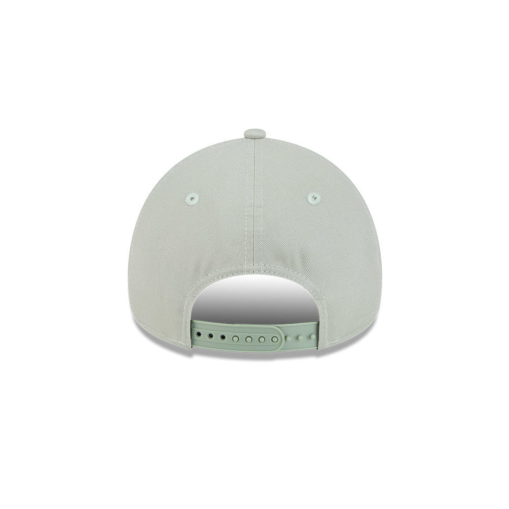 Hat Locker