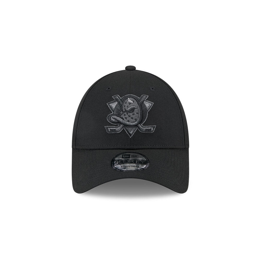 Anaheim Ducks Hat - Metallic Black 9Forty NHL Snapback Cap - New Era