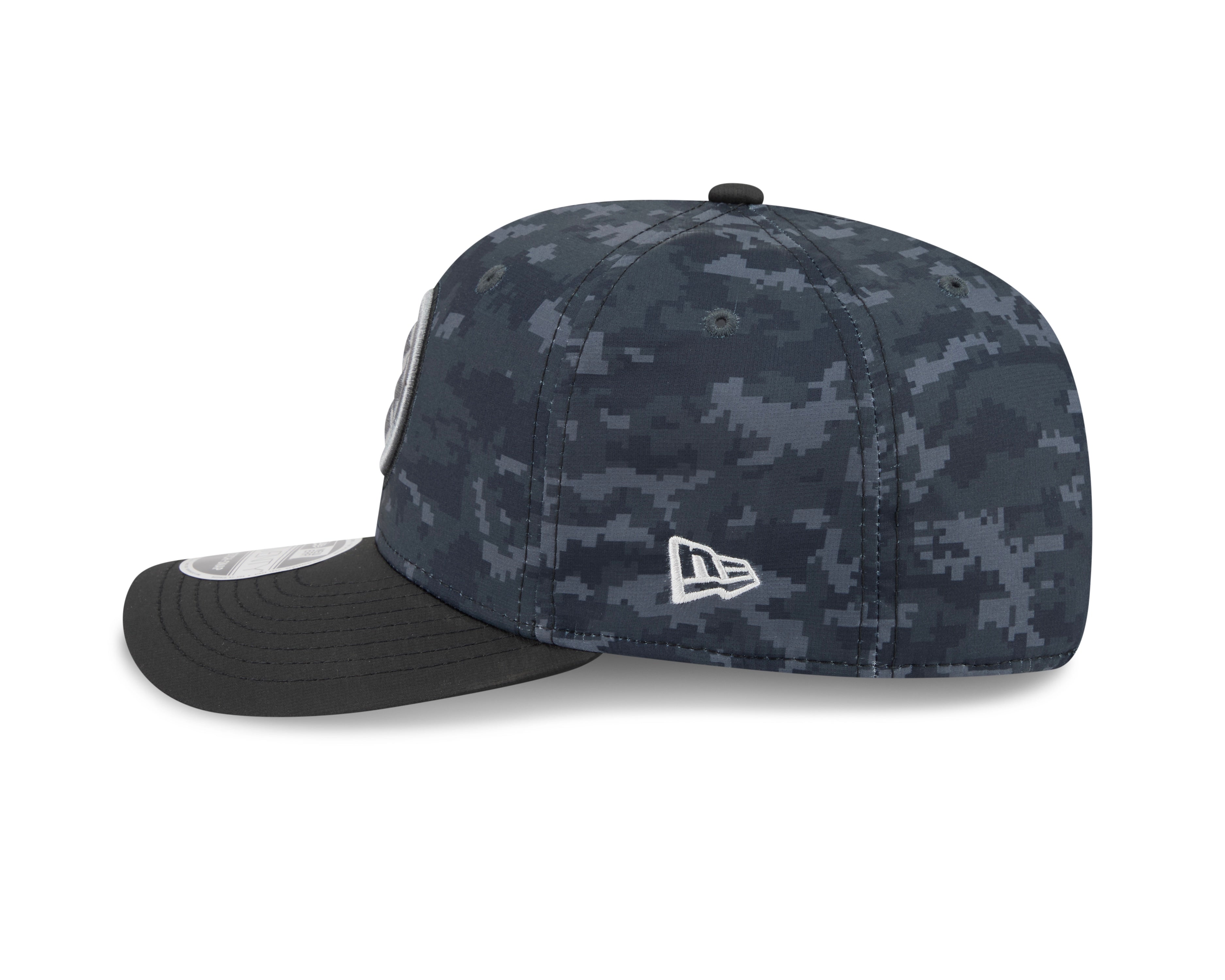 Pittsburgh Steelers Hat - Dark Camo Salute To Service NFL 9Seventy Adjustable Stretch Snapback Cap - New Era