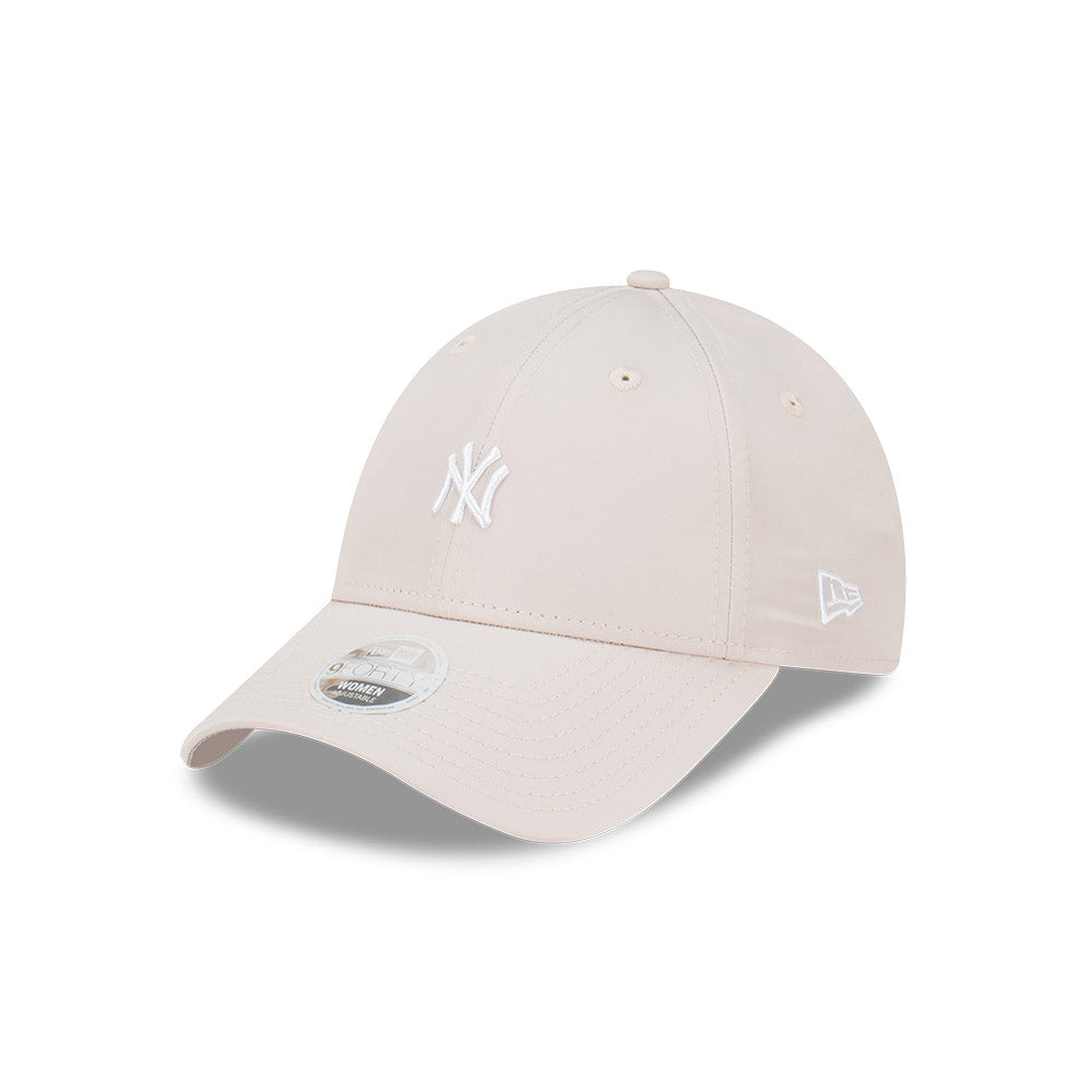 New York Yankees Women's Cap - White Moonstruck 9Forty MLB Strapback Hat - New Era