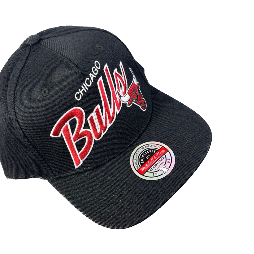 Mitchell & Ness Chicago Bulls Script Snapback Hat – DTLR