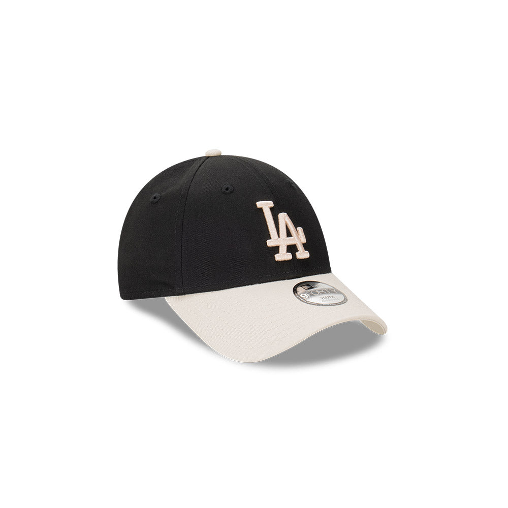 Hat Locker