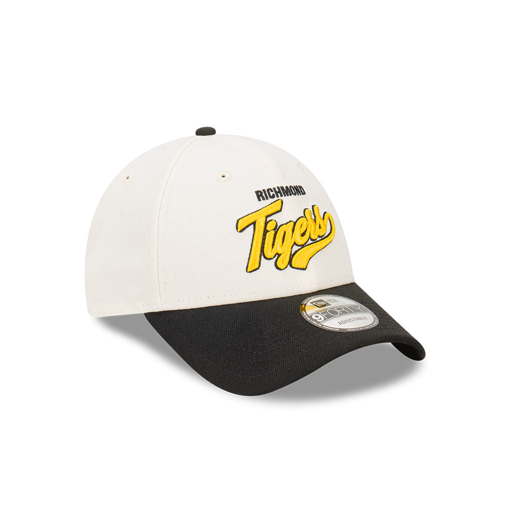 Hat Locker