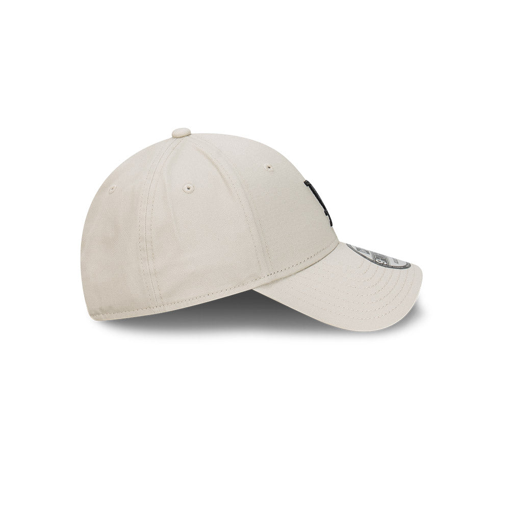 Hat Locker