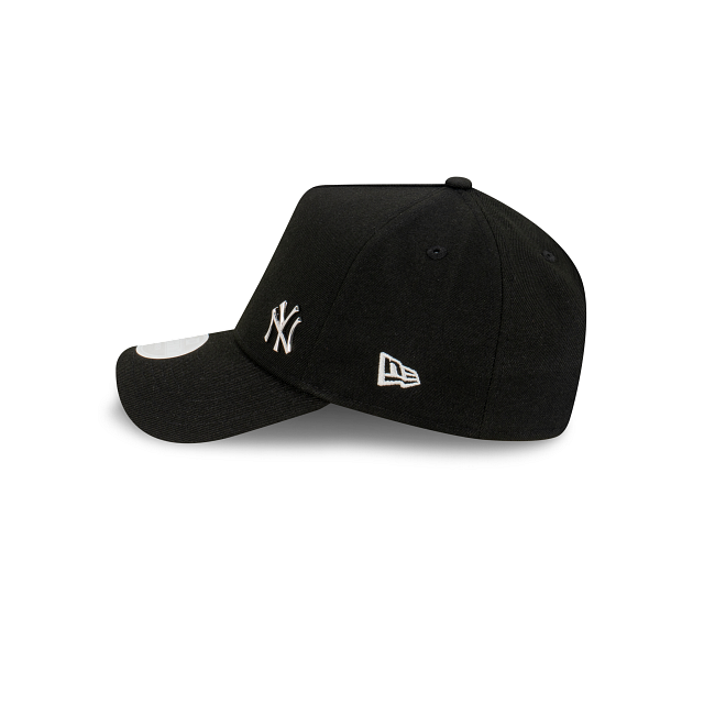 New York Yankees Women's Cap - MLB Black Metal Flawless 9Forty A-Frame Strapback Hat - New Era