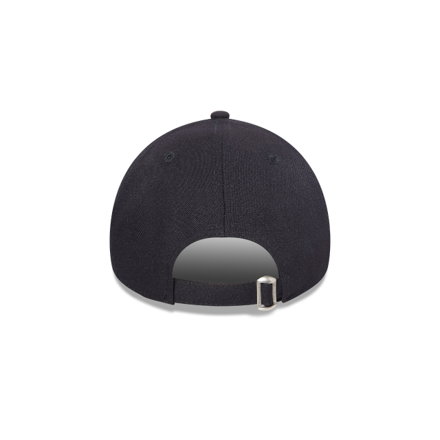 Chicago Bulls Hat - Black Red NBA 9Forty Strapback Cap - New Era
