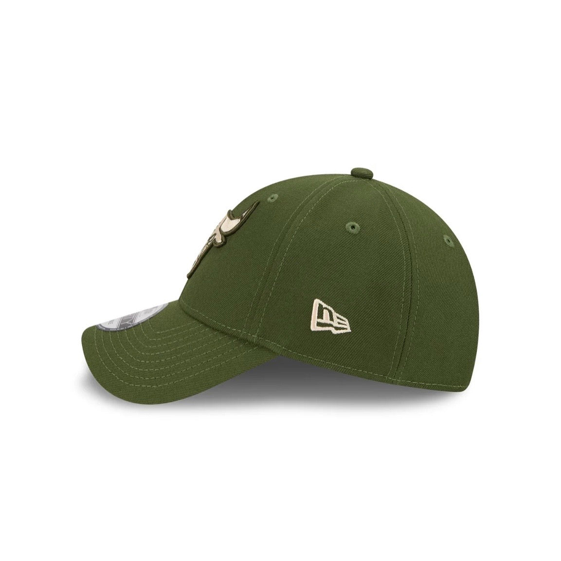 Chicago Bulls Hat - Rifle Green Ivory NBA 9Forty Snapback Cap - New Era