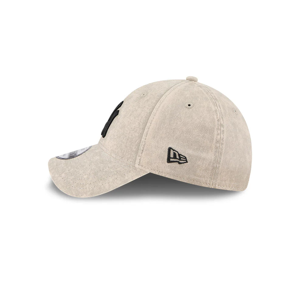 New York Yankees Hat - Washed Pebble Black MLB 9Forty Snapback Cap - New Era