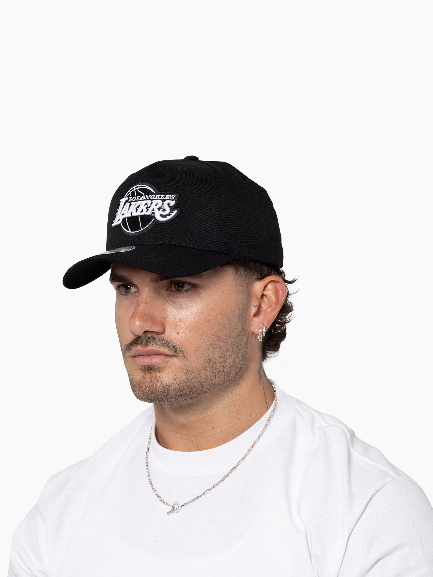 LA Lakers Hat - Black And White NBA Basketball Snapback Cap - Mitchell & Ness