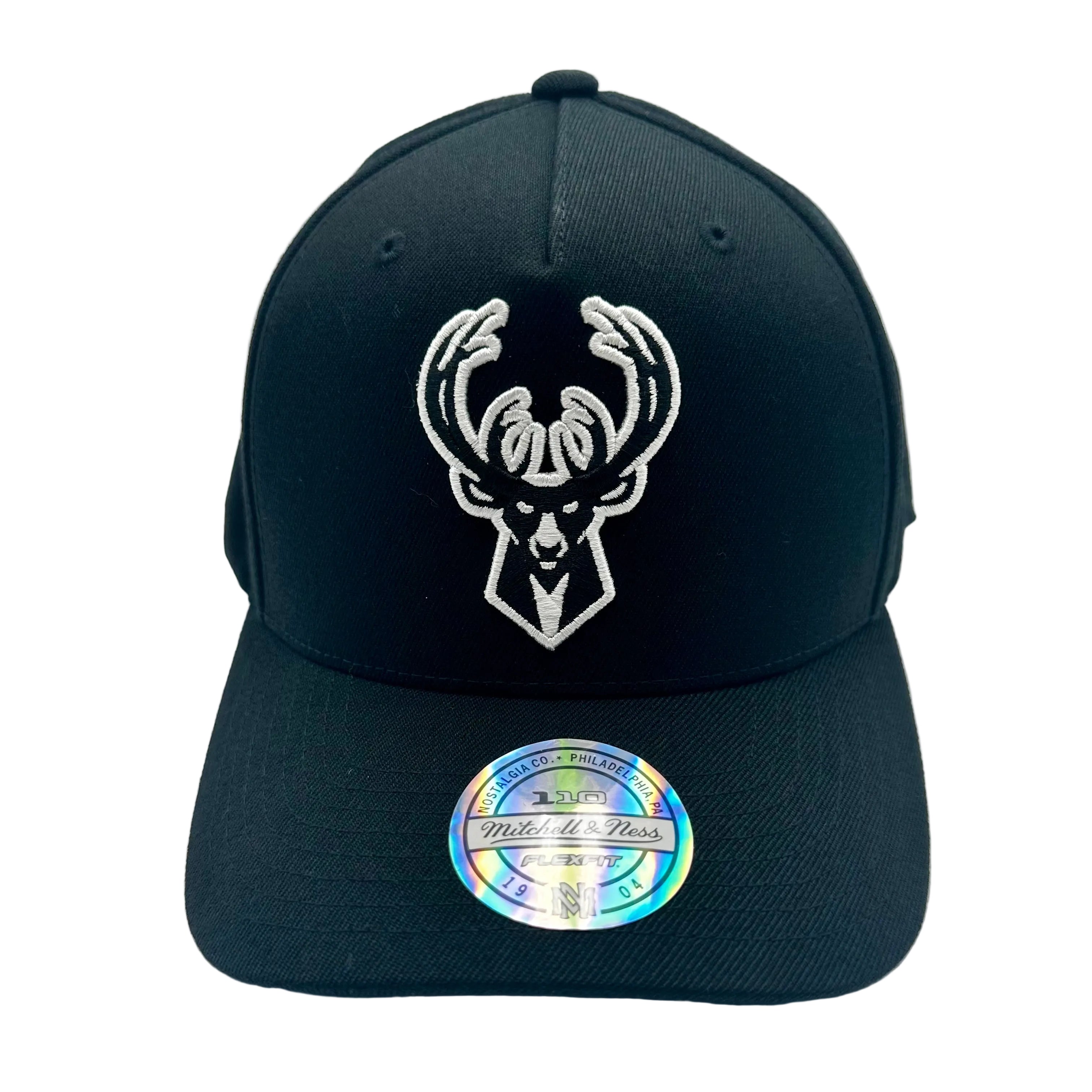 Milwaukee Bucks Hat - Black And White 5Panel 110 Flexfit NBA Basketball Snapback Cap - Mitchell & Ness