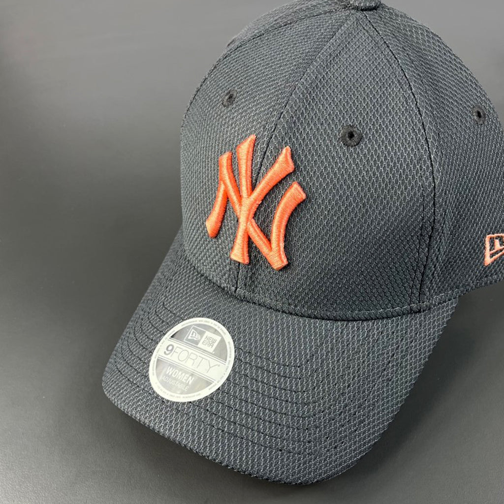New York Yankees Women's Cap - MLB Graphite Peach Logo 9Forty Strapback Hat - New Era