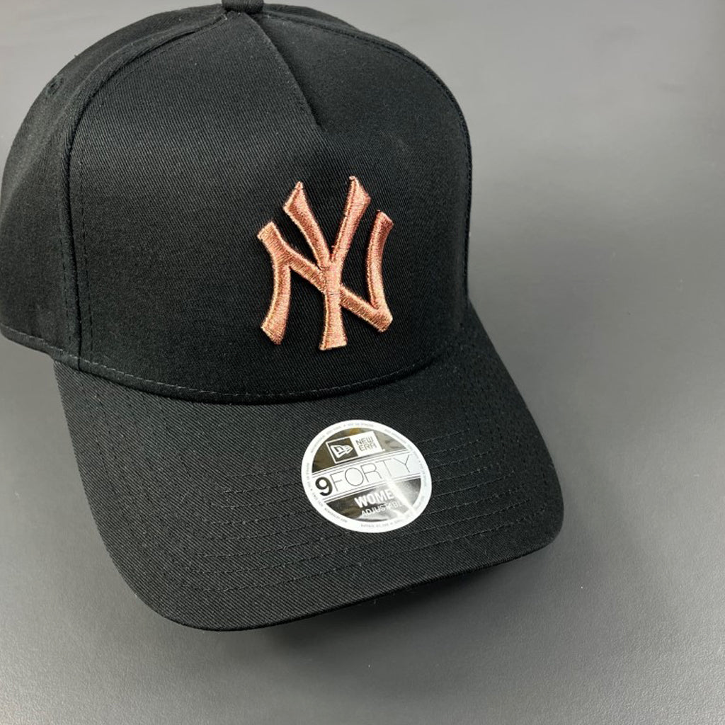 Ruwe slaap Etna zoet New York Yankees Women's Cap - Black Rose Gold Hit Strapback - New Era