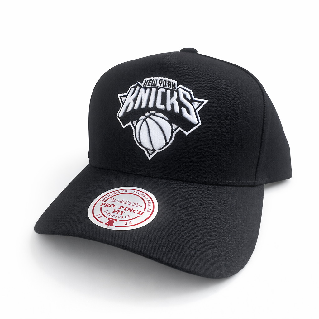 New York Knicks Hat - Black and White Pro Pinch NBA Basketball Snapback Cap - Mitchell & Ness