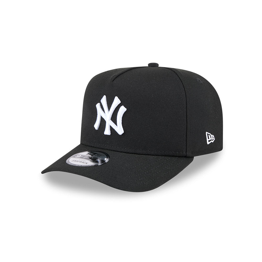 New York Yankees Hat - Black and White Classic MLB 9Fifty A-Frame Snapback Cap - New Era