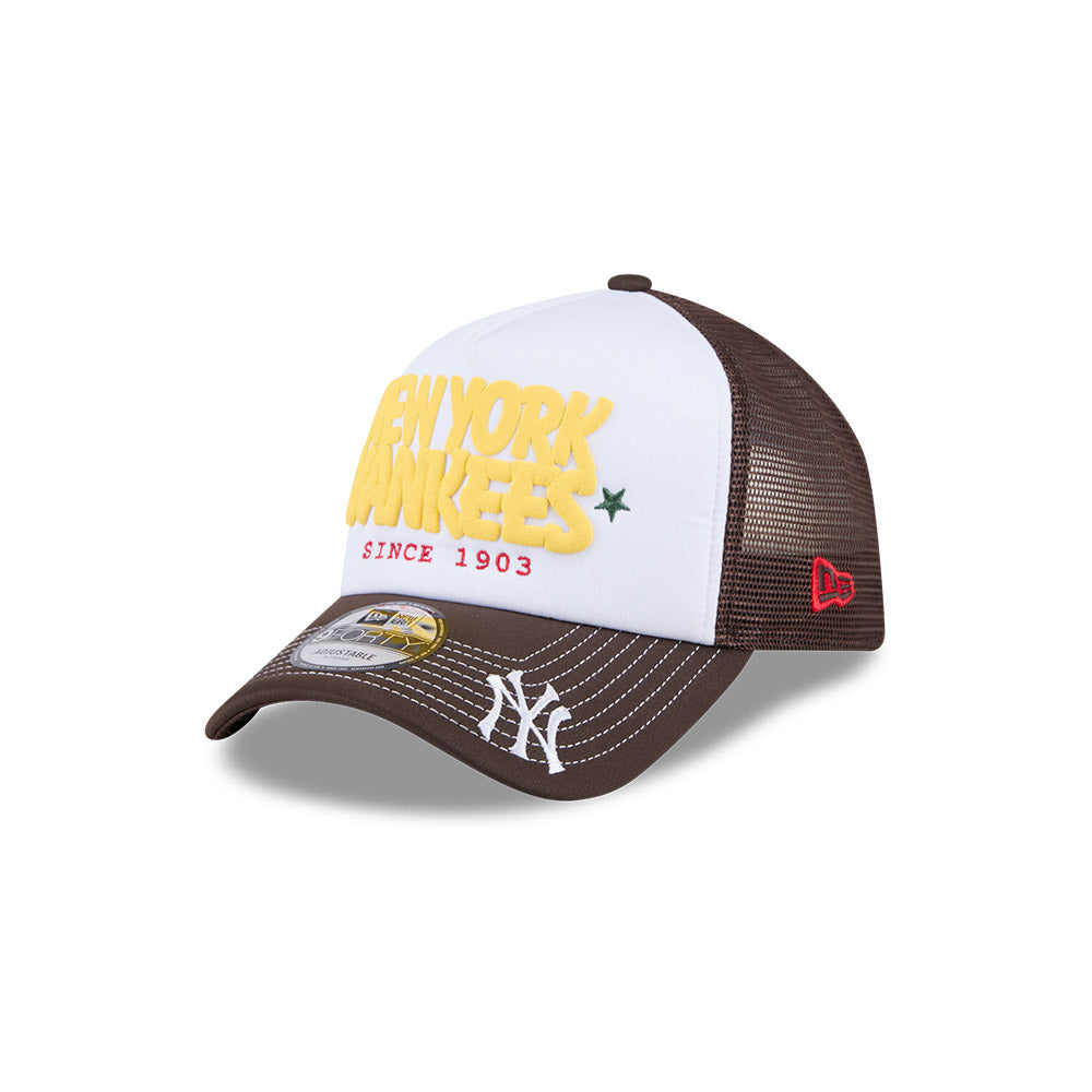 New York Yankees Hat - MLB Brown Script Foam Palette 9Forty A-Frame Trucker Snapback - New Era