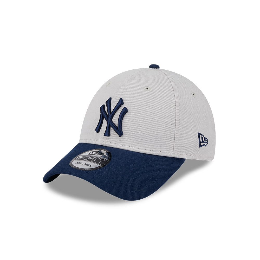 New York Yankees Hat - Oceanside Blue 2-Tone MLB 9Forty Strapback Cap - New Era