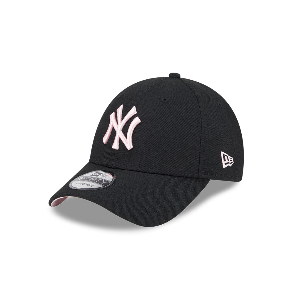 New York Yankees Hat - Seasonal World Series Black Pink MLB 9Forty Strapback Cap - New Era