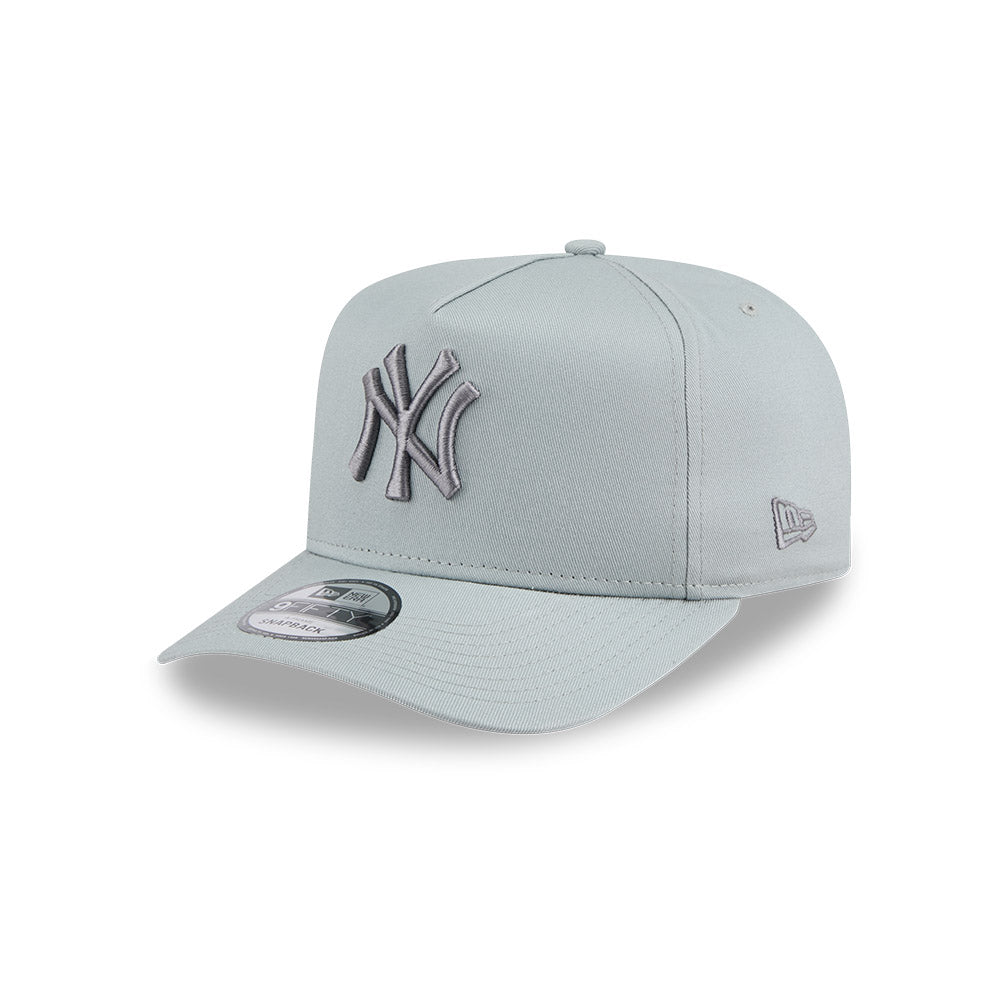 New York Yankees Hat - Silver Wing MLB 9Fifty A-Frame Snapback Cap - New Era