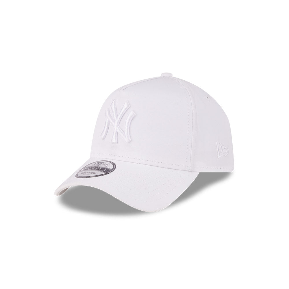 New York Yankees Hat - White Prolight MLB 9Forty A-Frame Snapback - New Era