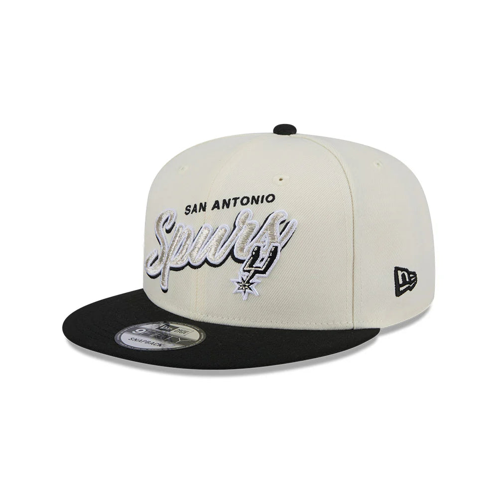 San Antonio Spurs Hat - Script Chrome White OTC 2-Tone NBA 9Fifty Snapback Cap - New Era