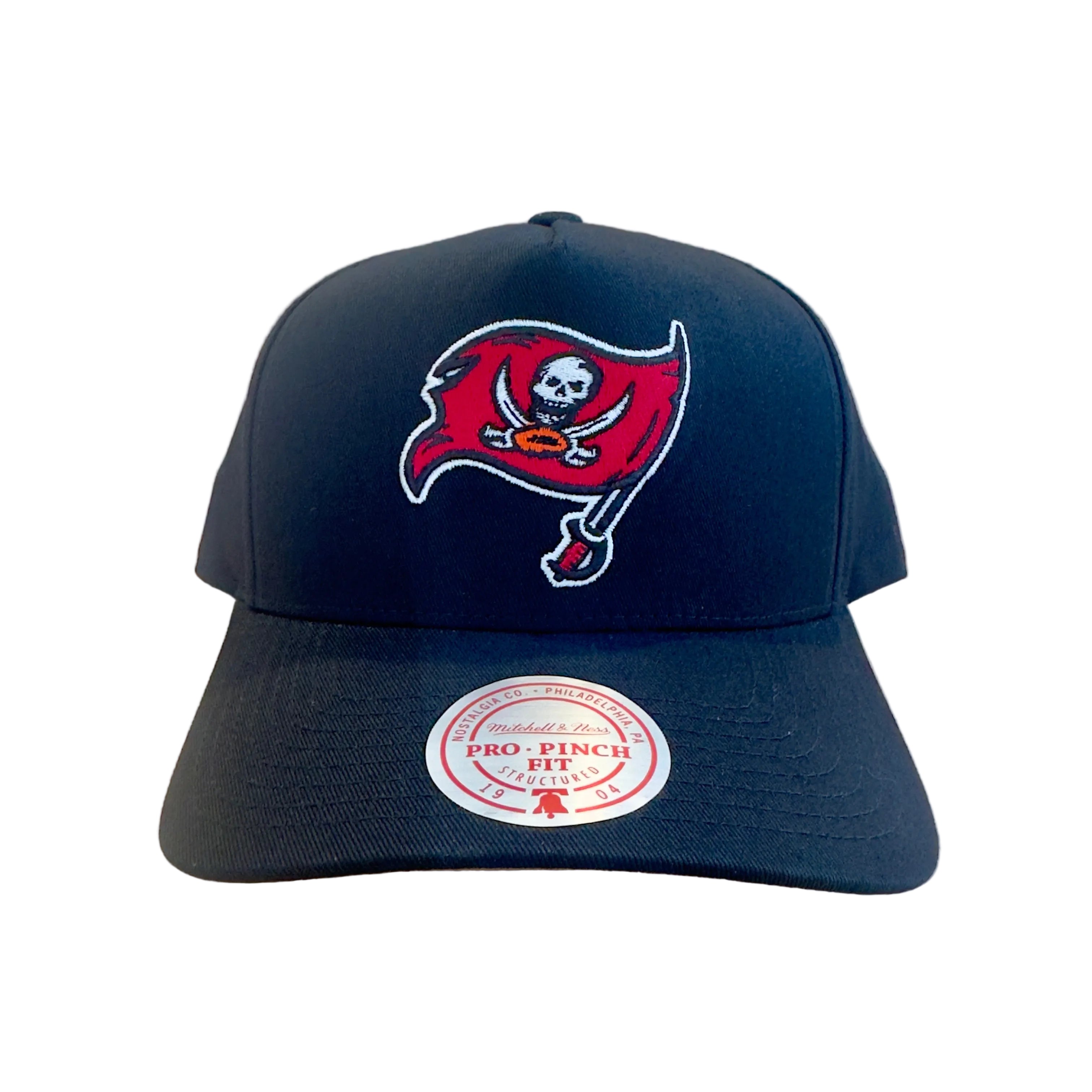 Tampa Bay Buccaneers Hat - Black Team Colour Pro Pinch NFL Snapback Cap - Mitchell & Ness