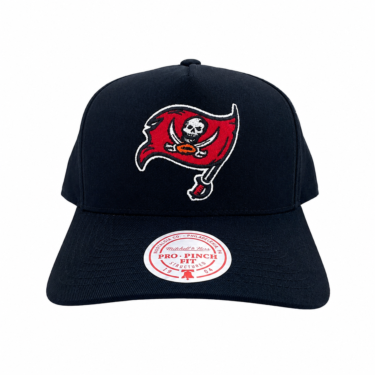 Tampa Bay Buccaneers Hat - Black Team Colour Pro Pinch NFL Snapback Cap - Mitchell & Ness
