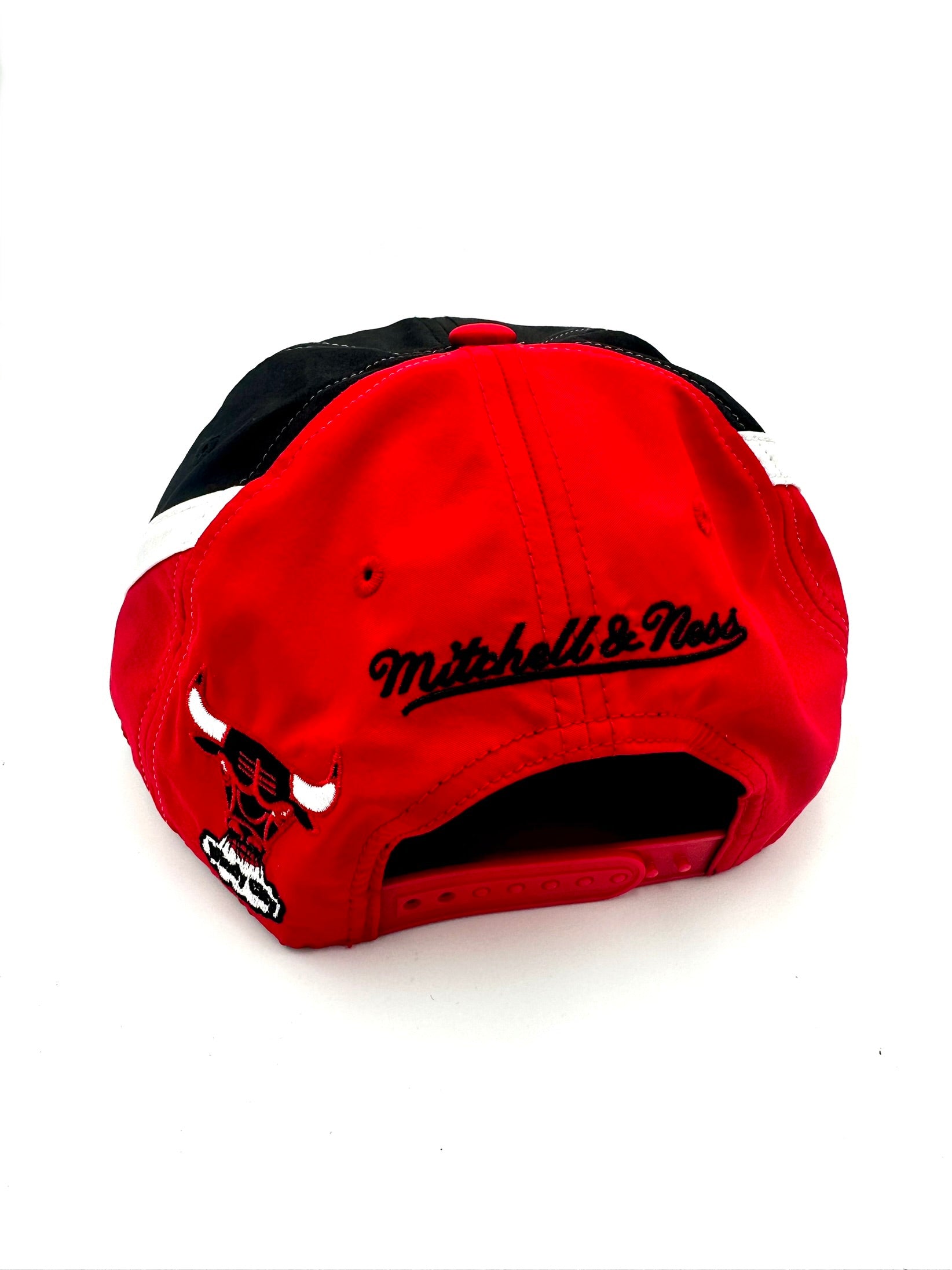 Team Script 2.0 Snapback Chicago Bulls : Sports  