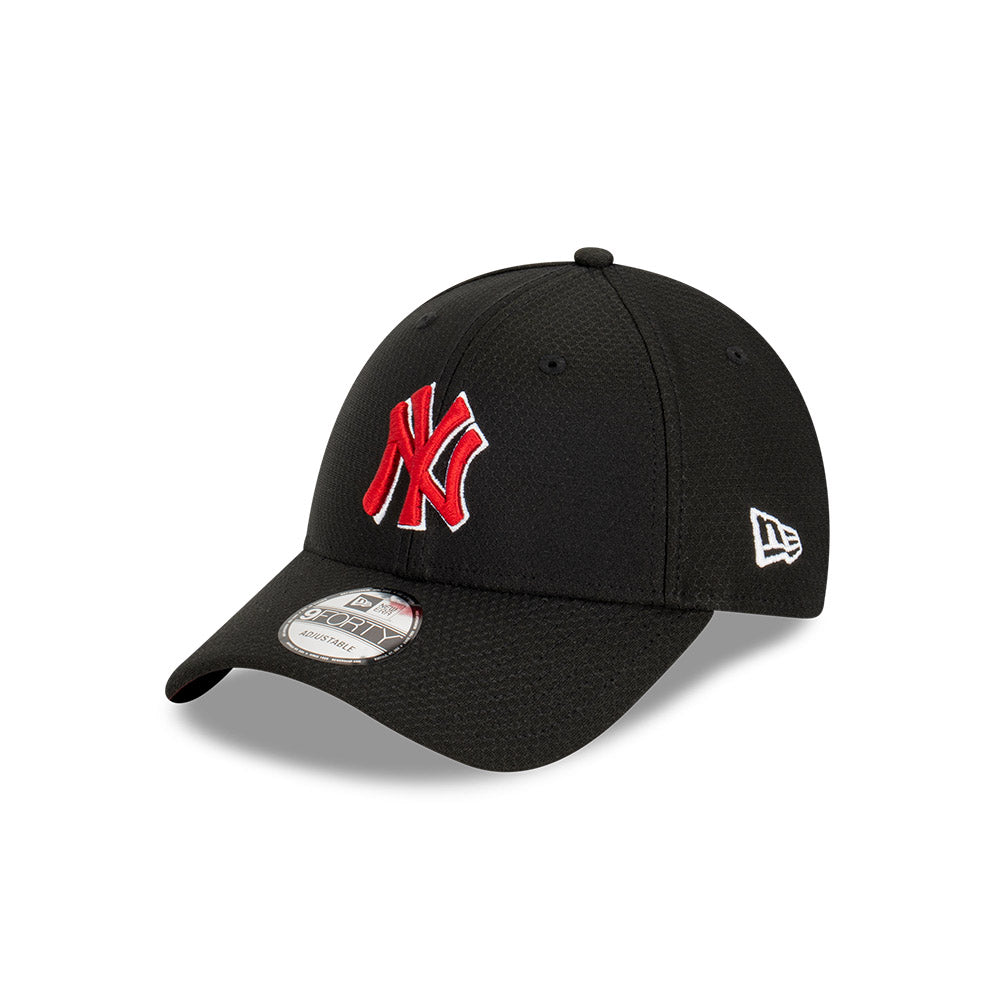 New York Yankees Hat - Black Seasonal Hex Era Red 9Forty - New Era