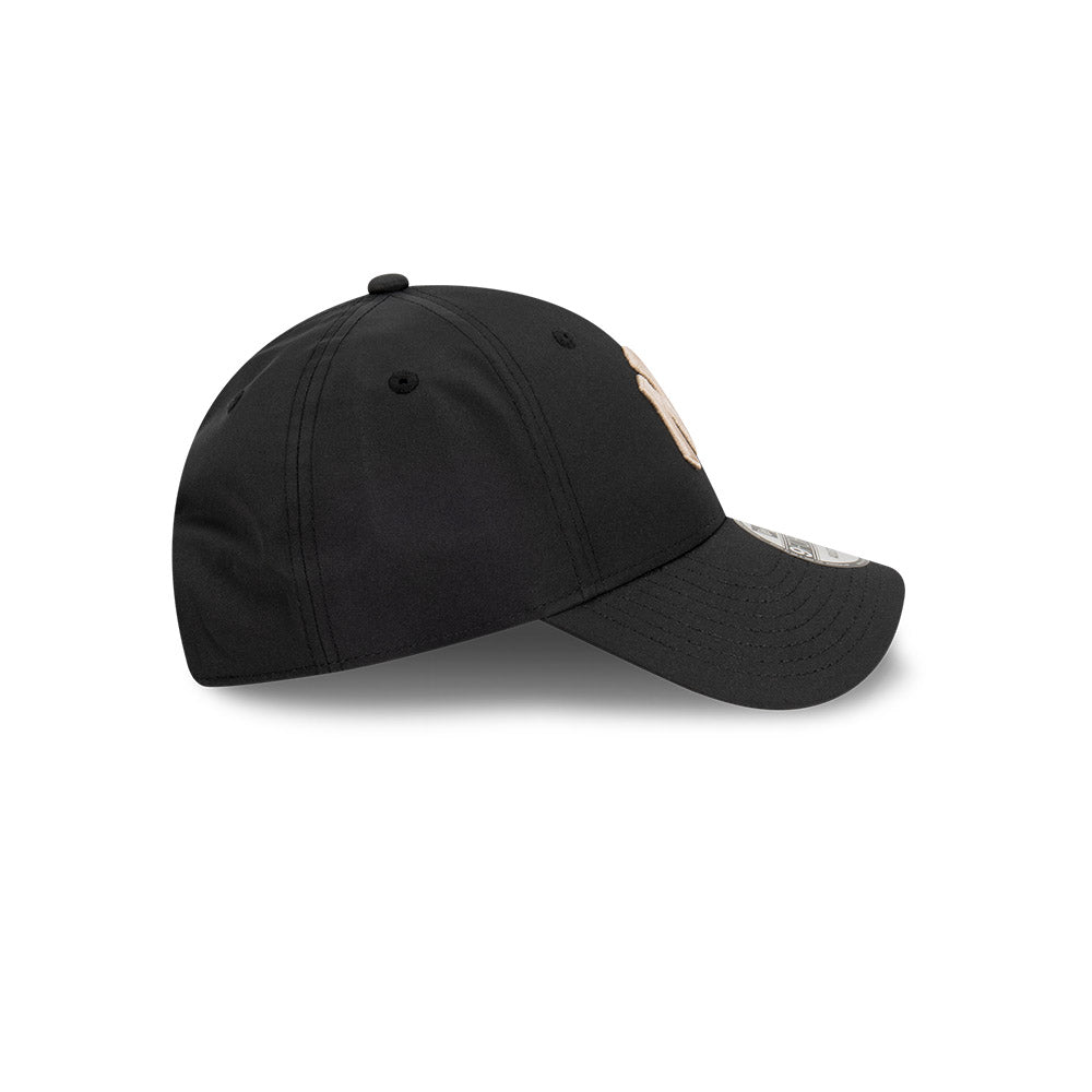 New York Yankees Hat - Black Prolite Stone Logo 9Forty Snapback - New Era
