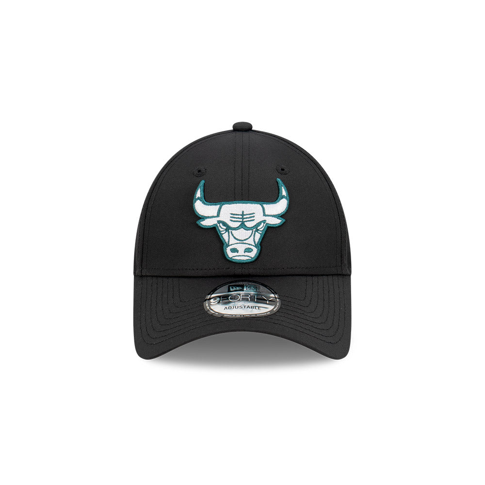 Chicago Bulls Hat - Black Pine Logo Prolite 9Forty Strapback - New Era