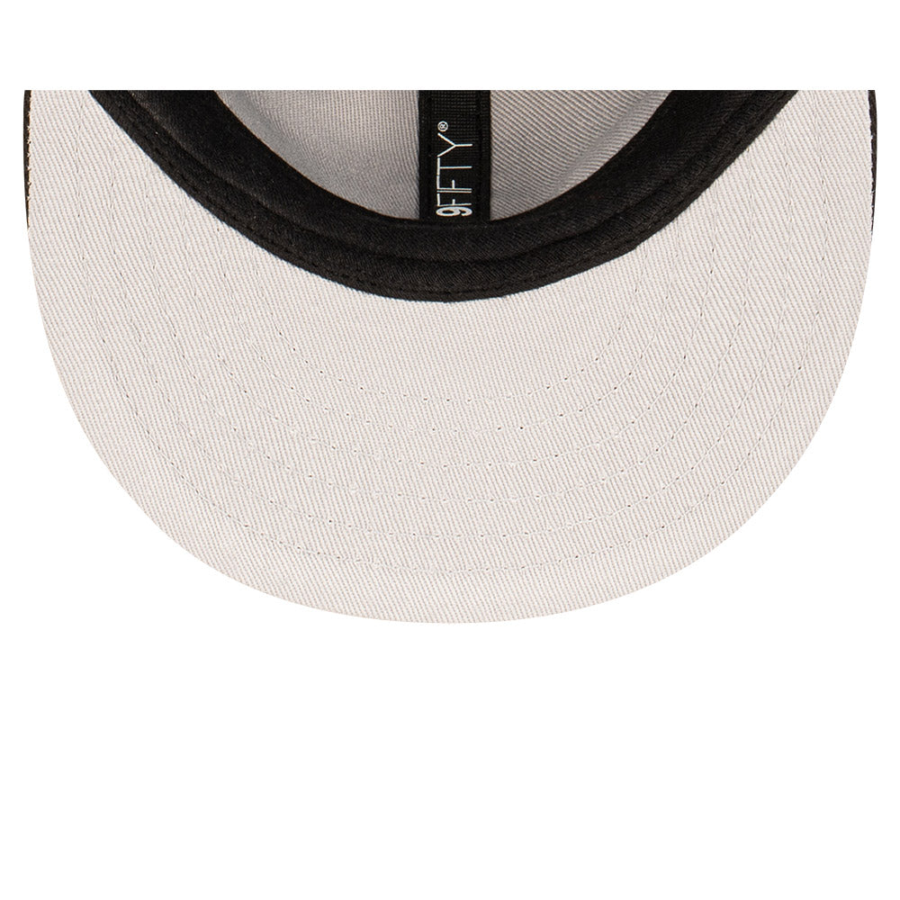 Infant snapback top