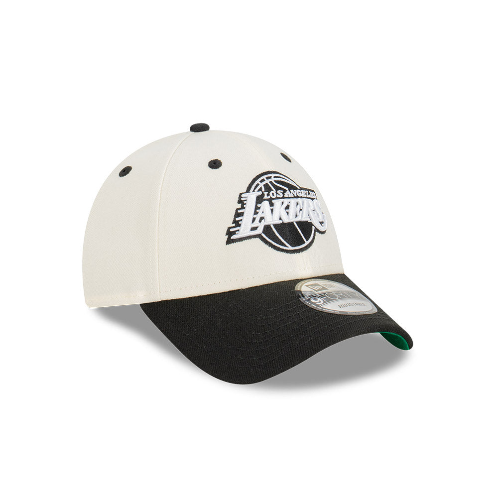 Black and white lakers hat top