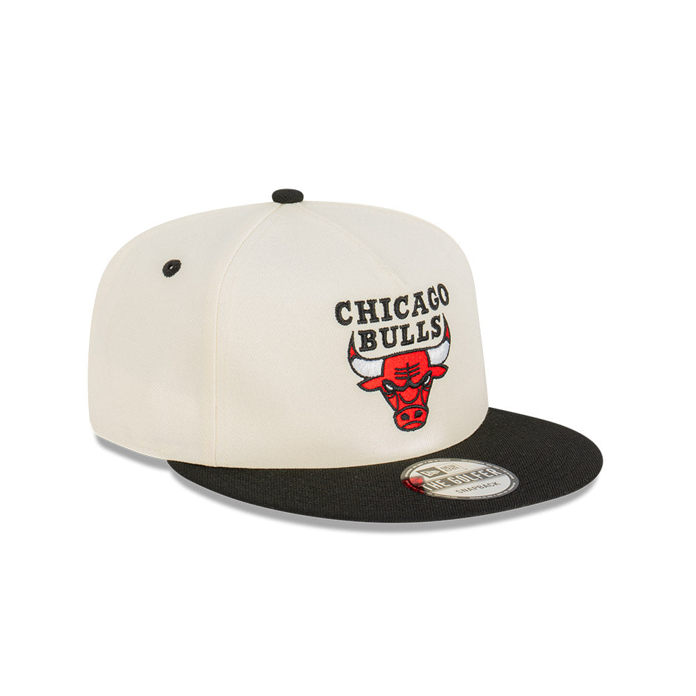 Chicago Bulls Hat - White & Black Two Tone Golfer Snapback - New Era