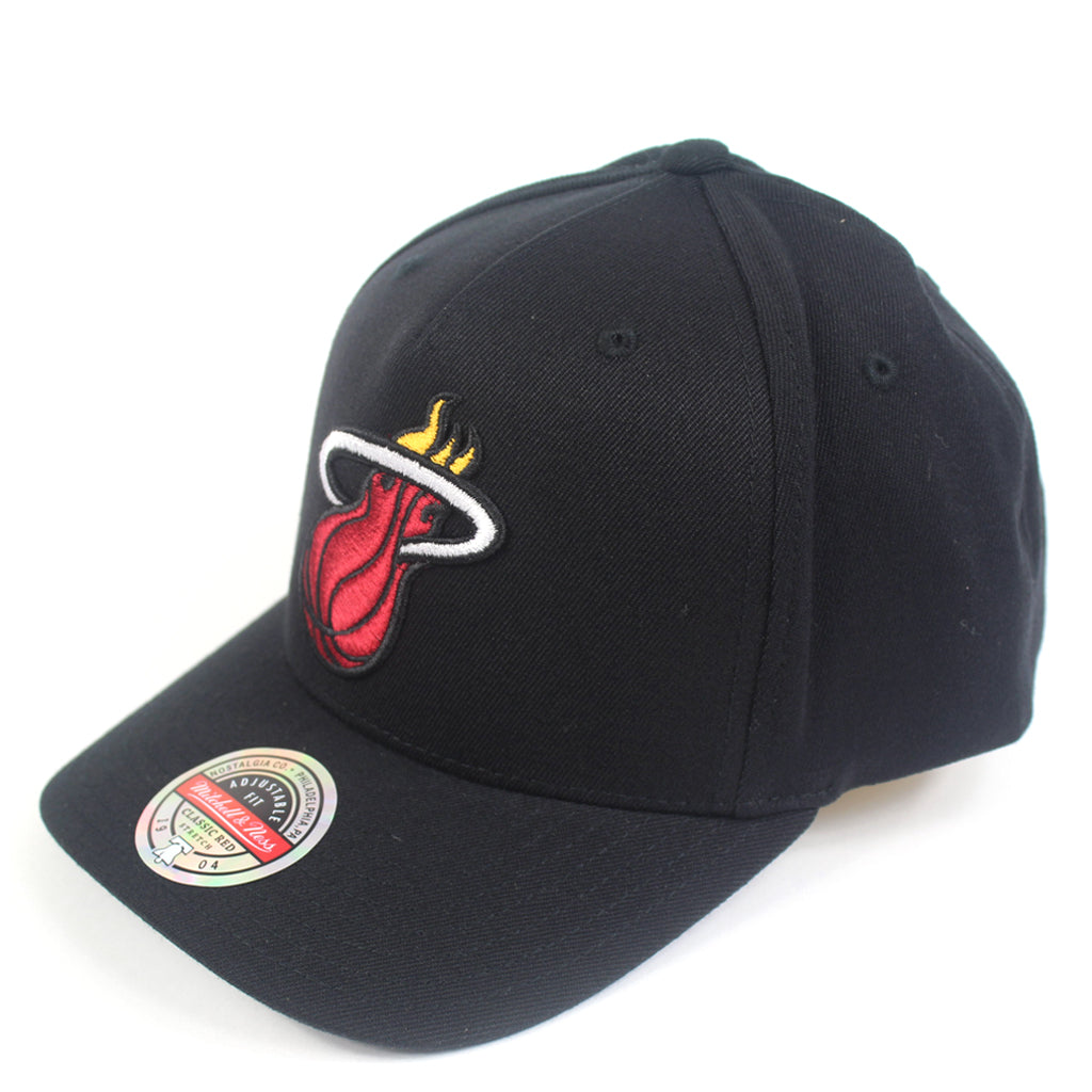 Mitchell and Ness Miami Heat Black Colour Logo Redline Snapback